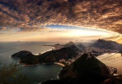Рио-де-Жанейро, город, дома, закат, небо, облака, остров