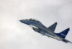 МиГ-35, полёт, облака