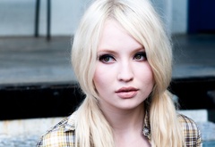 Emily Browning, , 