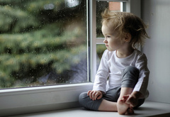 детство, малыш, грусть, окно, дождь