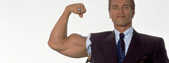 Arnold Schwarzenegger, белый, пиджак, мускулы