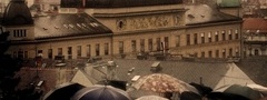 город, архитектура, здание, строение, дождь, люди, зонты
