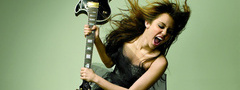 Miley Cyrus, певица, гитара, поза, платье, волосы