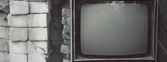 кирпичи, старый телевизор, ретро
