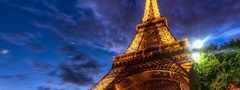 Париж,Эйфелева башня.
