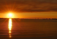 закат, солнце, вода, мост, рябь
