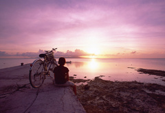 Закат, море, небо, велосипед, девушка