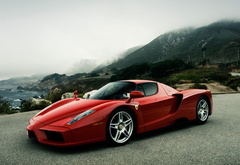 Ferrari, Enzo, туман