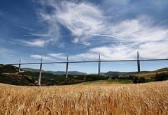 пшеничное поле, мост, горы, небо