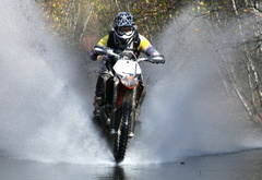 мотоцикл, высокая, скорость, вода, большая, лужа, брызги, кожа, шлем